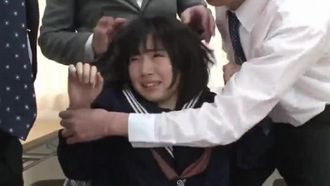 予備校に通う地味でマジメな女子○生をレ○プしながら全身を媚薬漬けにしたら、こっちが引くほど痙攣・潮＆泡吹き・失神しまくった！8