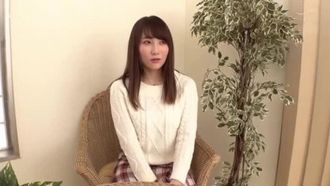 超級振動acme自行車每分鐘30,000轉！ ！ 如果大屁股主婦能在高潮的痛苦健身中抵抗住射精，她們將獲得獎品！ ！ 「我不能再這樣了……我尿尿了。