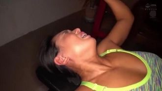 曾多次在海外大賽獲獎！ ！ 頂級健美已婚女人白鳥惠子年齡 AV 首次亮相 ！ ！