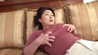 亂倫母親的屁股 - 美麗繼母的變態大屁股 - 松澤由香里