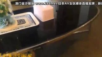 【国产自拍】偷奸在女友家休息的闺蜜