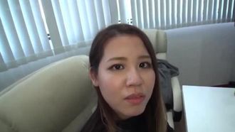ガチ素人 Fカップ めぐさん 才 AVデビューの瞬間。<しっかりした受け答えで真面目な性格なのにスケベな恰好でおもちゃでたくさんイキたい願望でA