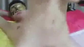 【夫妻逼】夫妻直播全裸自摸誘惑交
