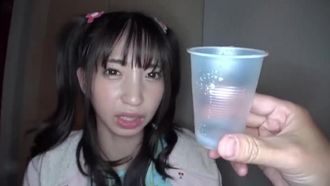 叔叔，你想喝我的尿嗎？ 冬天的愛