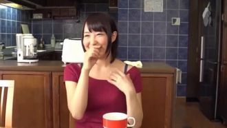 「中に出して…夫と子供には内緒」自宅で愚痴聞き屋に中出しセックスをせがむ美人人妻たち 8