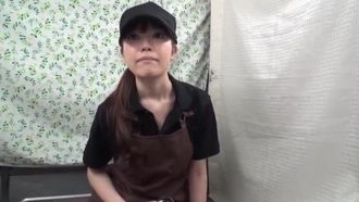 我让她在打工休息的时候做了一些调皮的事！