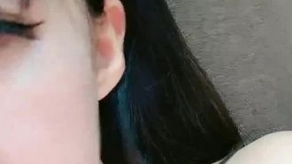 騷氣老牌主播瞳孔自慰扣逼秀跳蛋塞逼逼足交按摩器扣逼近距