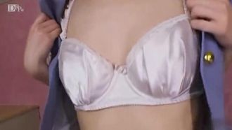 051920_01-10MU Tsugumi，为了追求梦想而出现在AV中的地下偶像