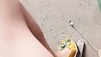 03 - 白くて柔らかい胸を持つアンカー妖精のお姉さんは70歳の男性を誘惑するのがとても上手です