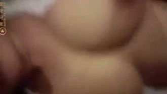 Sex with flight attendant girlfriend was so good she screamed for help video leaked