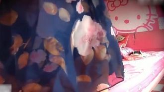 超真实！情侣异地旅馆被偷拍 影片外流
