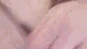 最近火爆网传妖狐平台主播雪狐母女福利视频流出  玩黑丝粉穴 难以分辨是母女还是姐妹 高清720P原版无水印