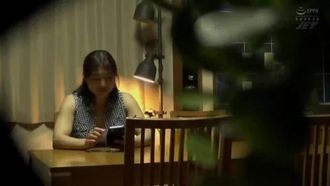 这次，我的妻子（）被她的打工（）欺骗了...... → 对不起，请按原样发布AV。