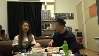 200GANA-2040 在經驗豐富的把妹達人的房間裡，秘密拍攝性愛影片 118 在韓國餐廳搭訕的美腿女孩被帶進來做愛！多次強烈的活塞