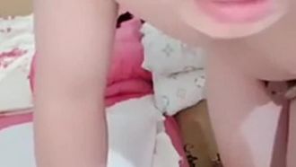 【国内自画撮り生放送】コケティッシュな若妻とスケベカップルのセックスショー