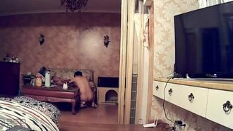 [Domestic candid filming] Candid filming of a rich man who can do anything in a mansion, watching the heroine play the flute