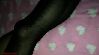 全网首发-真实系列5-某艺术院校极品美女不小心喝醉后被人换了3套衣服和丝袜进行玩弄,绝对不值被干一次！(1)