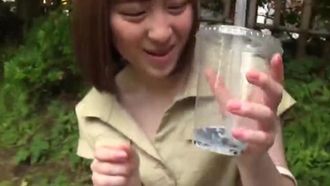 A girl who is a cash-strapped dad gets a blow job in a public toilet, an outdoor meal, a raw sex creampie, and the next day after school, she plays with him multiple times in uniform, and all of them are creampied and her eyes are teary... After I swallowed 4 shots of saved sperm, she felt refreshed.