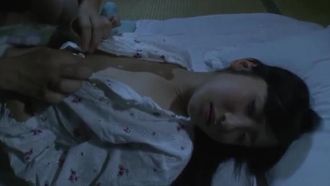 어린 시절의 어머니와의 성교 이치노세 스즈