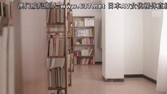 無口な図書委員と、セックス漬け。 七沢みあ