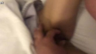 银行小姐姐为拉大客户被套路灌醉被干用过的避孕套放嘴上精