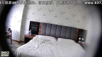 The man and woman having an affair in the hourly room were eager to strip off and have sex with each other as soon as they entered the room. The brother with glasses penetrated her very hard.