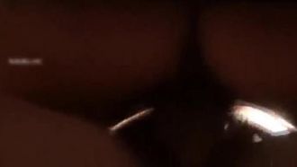 この寝取られはとても大きいです～毛もまばらでまともな女性です～彼女は夫が仕事中にこっそり元カレにセックスを求めました～彼女はそれをとても愛おしそうに舐めました～彼女はうめき続けました！