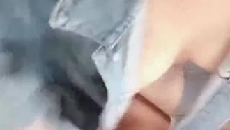 滴滴タクシー運転手と路上セックス!! 前席から後部座席までハメまくり絶叫をクラクション代わりに!!