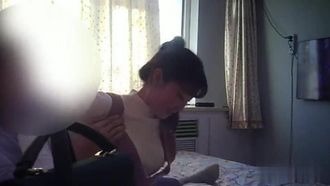 [本日招牌!]不止戏弄朋友妻，连她就读大二的女儿也一併搞上