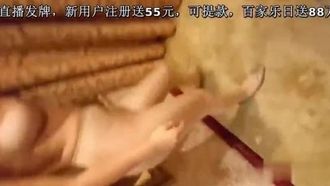 只跟老公做過的巨乳人妻卻超好色 一下子就求人幹