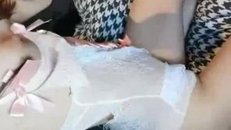 南京超模和粉丝的私聊视频流出!!完美美乳插浪穴~玩出大量白浆让粉丝好吃惊!!
