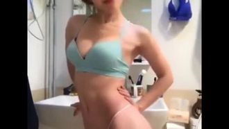 微博健身美女袁合荣啪啪视频流出!!在洗手台钱夹腿爆操!!
