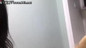 [韩国] 脱衣玩狗狗~到底狗狗还是奶子才是重点呢?