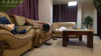 [精选偷拍!]98年李X语认证骚逼一枚:老公,快用力插我,插深一点! 一不注意直接射