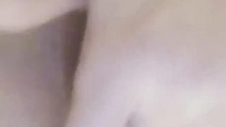 身材很棒的漂亮妹子紫薇大秀叫声淫蕩很是诱惑