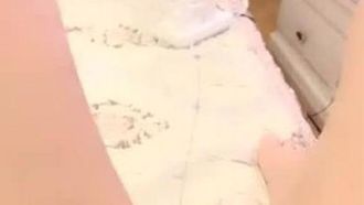 Little Cute Platform (original Kawaii) beautiful girl Mi Dou 1107 live show with a slim body and pink pussy is very attractive