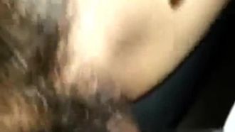 关灯了还捨不得离开公司果然就是这个原因,但还是不敢叫得太大声怕警卫来