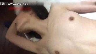 藝術範漂亮女孩小穎被前渣男友自拍性愛影片流出