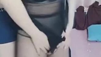 口交啪啪冲澡尿尿喷水很是诱人