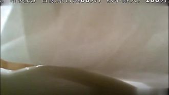 厕所偷拍1——黑色长裙