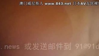 人妻がホテルで独身男に激しく犯され、隣で夫が撮影していた。