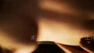 00后有腹肌的大奶小炮友