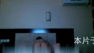 保険を販売するLZの熟女
