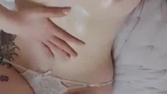 [韩国] 正妹主播绝美胴体众人想舔~开放楼下+1+1!!