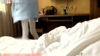 91轻吻之约上海超漂亮商务模特还聊和男友做爱