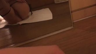 黑絲騷妹秀肛塞