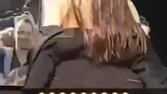 여성 팬들은 알몸으로 축하합니다 2