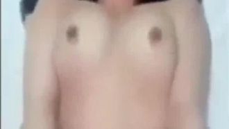 超正的飞机空姐 吴欣慧 穿着制服被男友干 影片外流