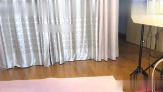 韩国漂亮主播昭熙穿着情趣黑丝网袜护士装自慰