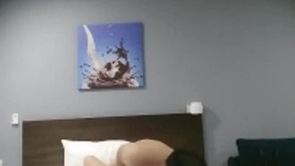 My brother in Vietnam made an appointment with a good-looking girl with glasses and had sex with her in TP. She was riding hard and fucked hard, moaning and panting. It was very tempting. If you like it, don’t miss it.